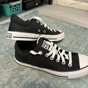 BRAND NEW CONVERSE